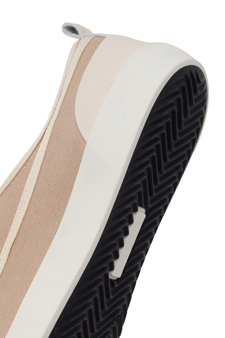 Woman Beige Lace-up Leather Sneaker