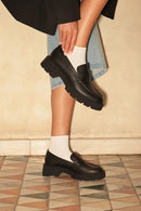 Woman Black Thick-Soled Leather Masculine Loafer | Derimod