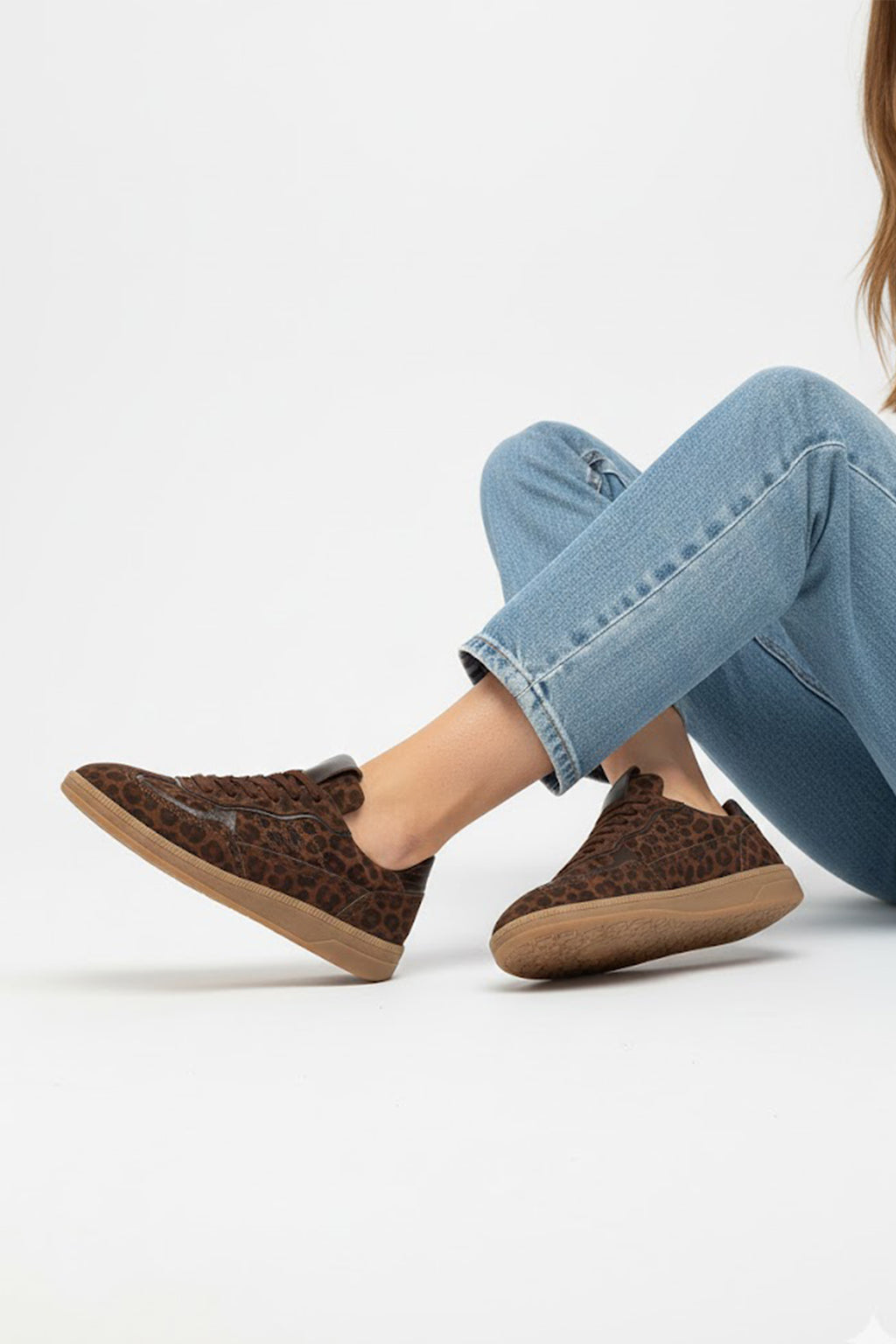 Kadın Kahverengi Bağcıklı Leopar Desenli Süet Deri Sneaker