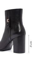 Women's Black Zippered Thick Heeled Leather Boots | Derimod