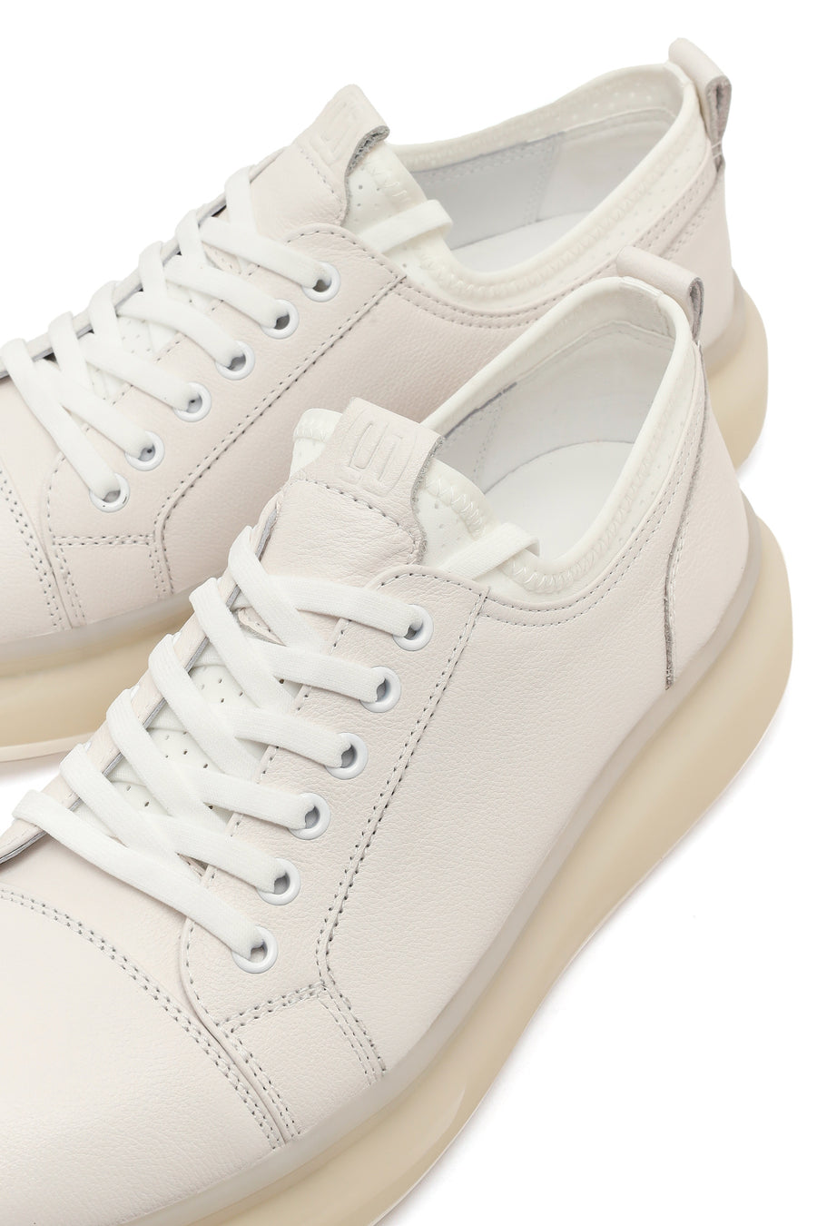 Men's White Lace-up Thick-Sole Leather Sneaker
