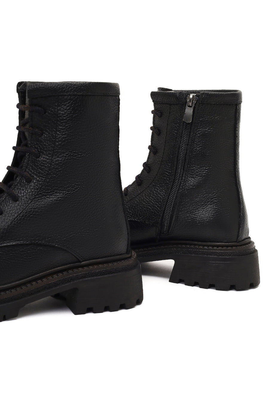 Woman Black Zip Closure Leather Combat Boots