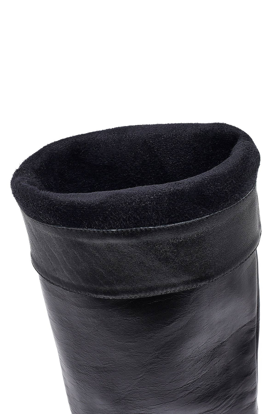 Woman Black Zippered Chunky Heels Leather Boot