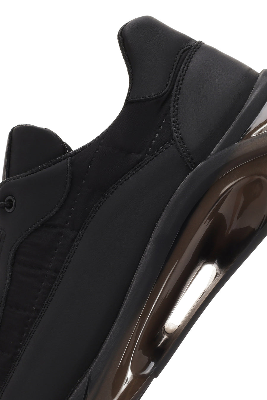 
Men's Black Thick Sole Lace-Up Leather Sneaker

