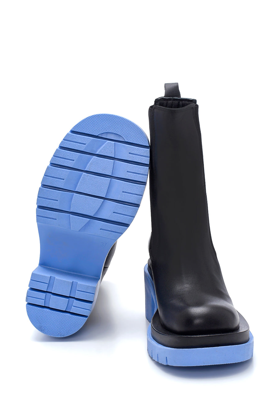 Women's Black Leather Heeled Chelsea Boots