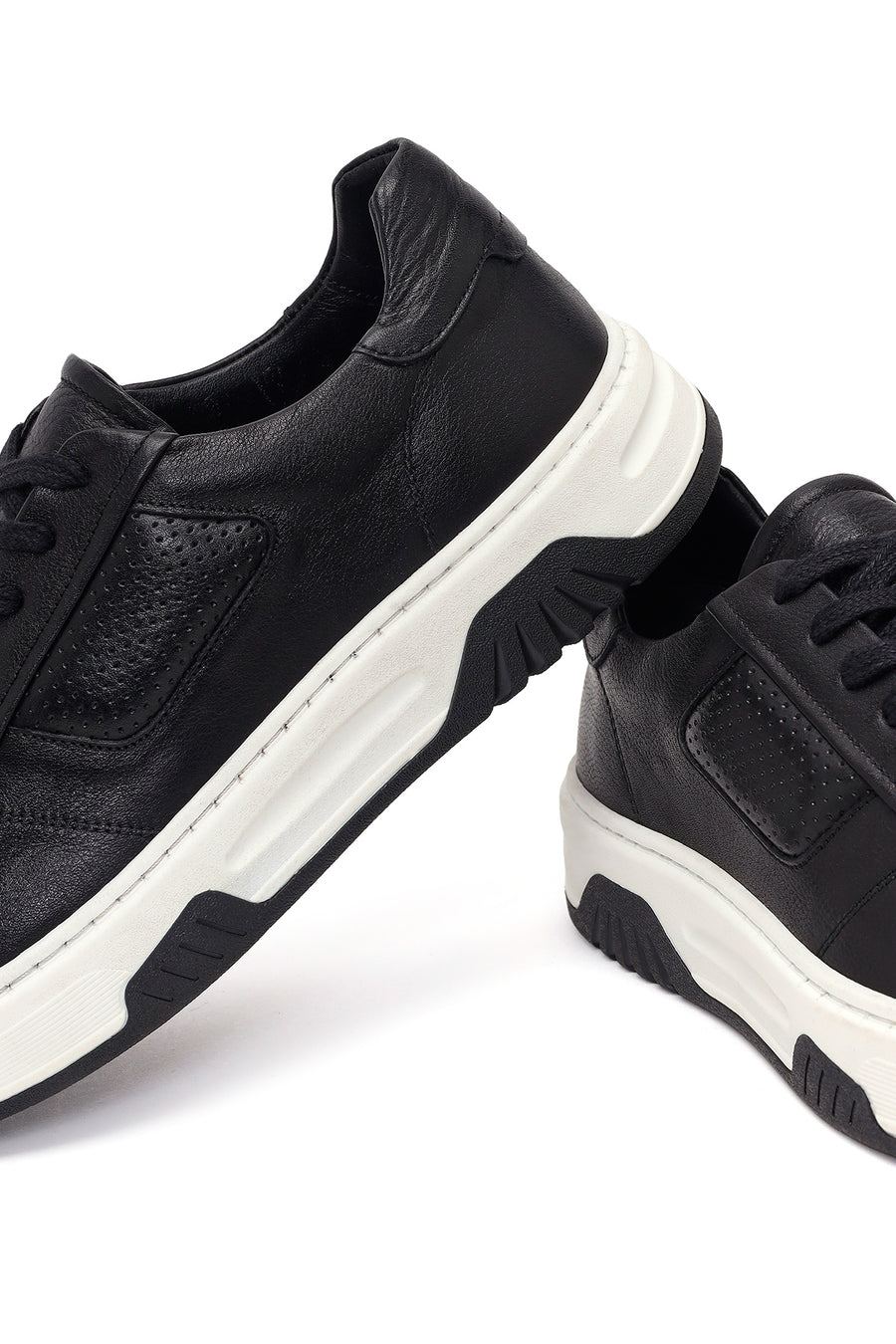 Men's Black Thick Sole Lace Up Leather Sneaker