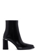 Woman Black Zip Closure Thick-Heeled Leather Boots | Derimod