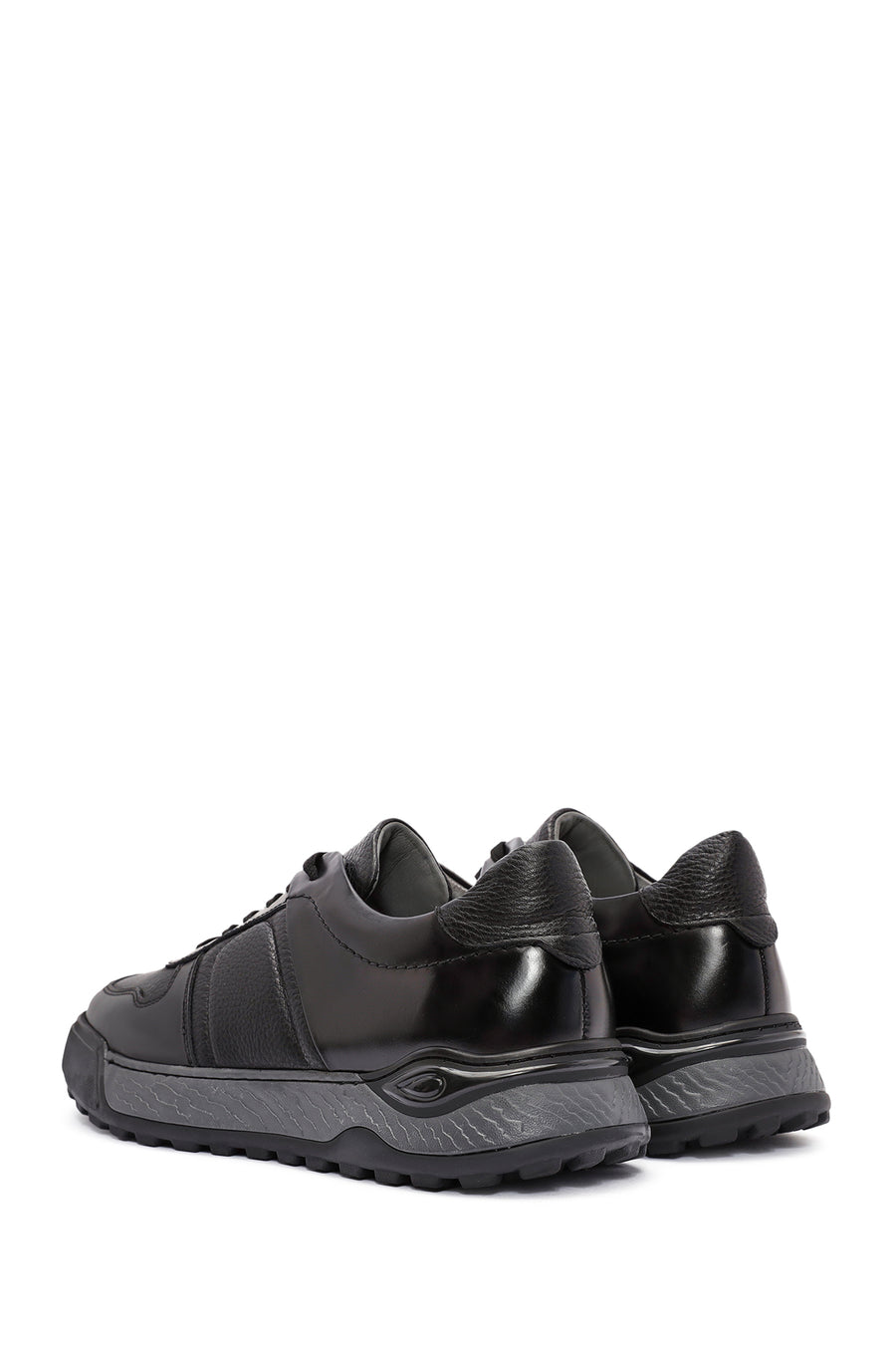Erkek Siyah Bağcıklı Deri Casual Sneaker
