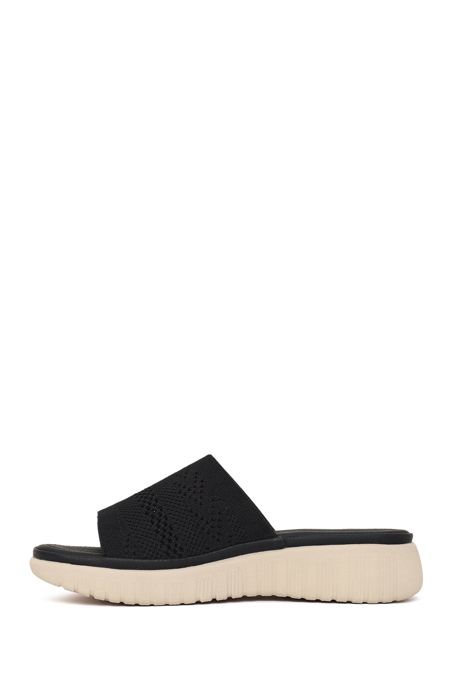 Woman Black Chunky-Soled Patterned Comfort Slippers