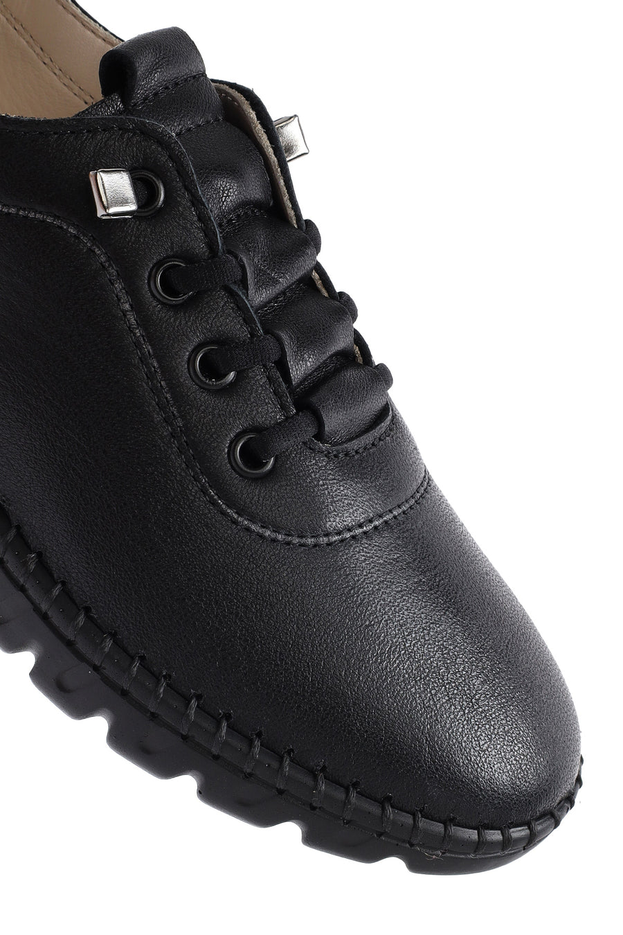 Kadın Siyah Bağcıklı Deri Sneaker