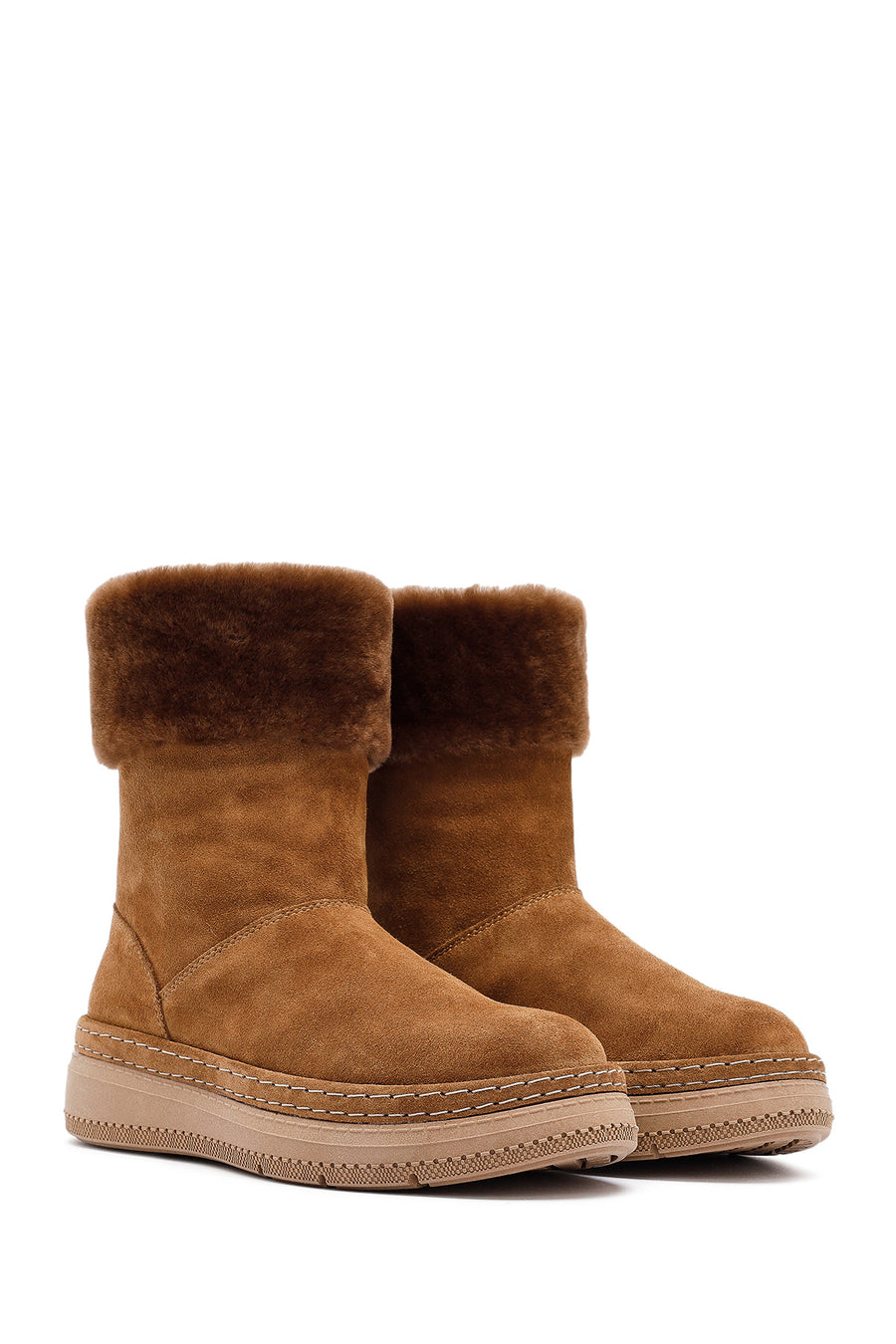 Woman Tan Thick-Soled Suede with Fur Detail Leather Boat