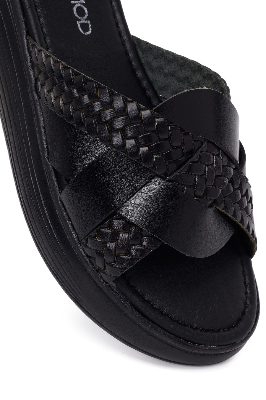 Woman Black Thick-Soled Leather Slipper