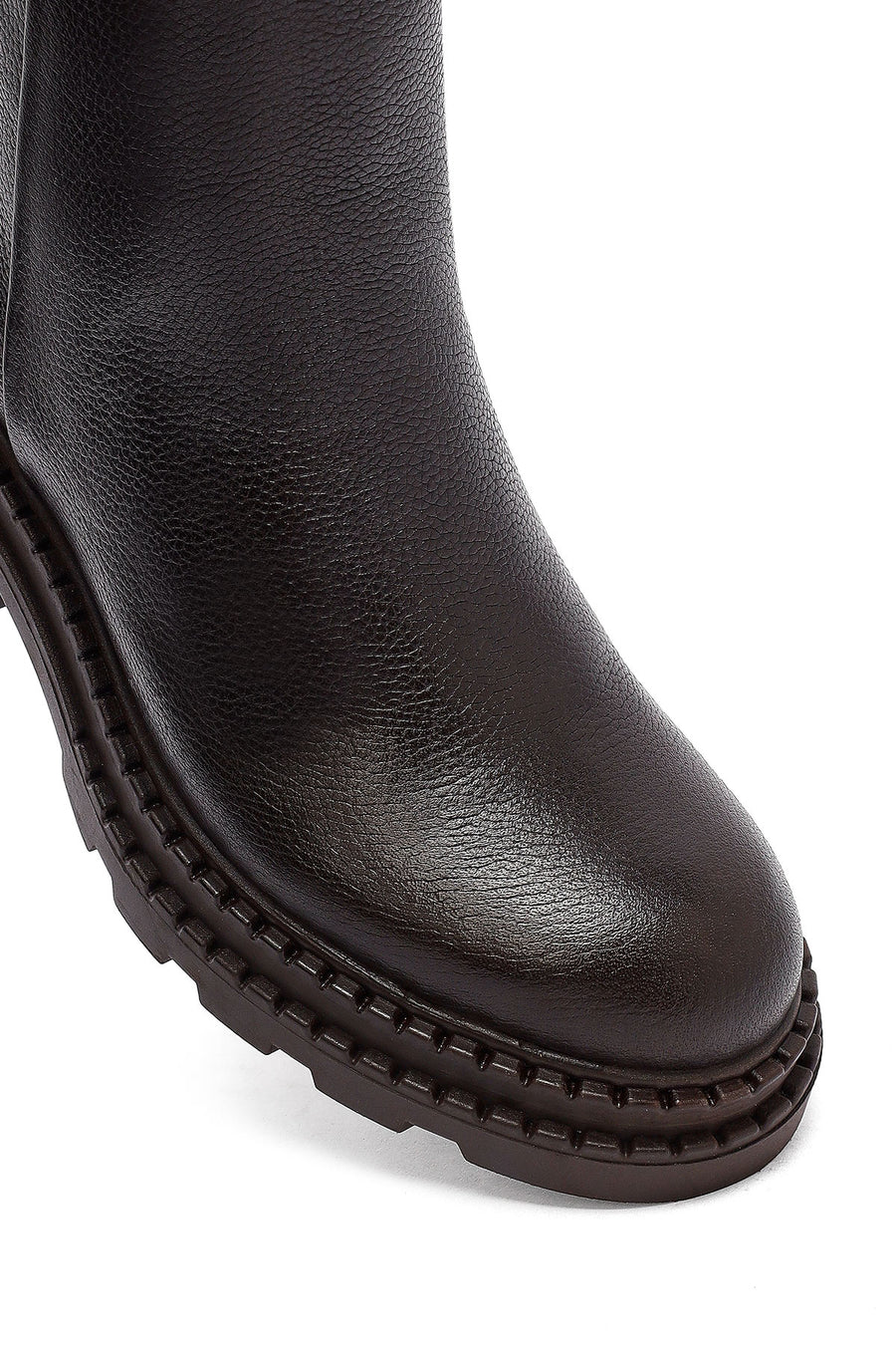 Woman Brown Zip Closure Chunky Heeled Leather Boots