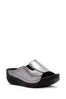 Women's Gray Thick Soled Comfort Slippers | Derimod