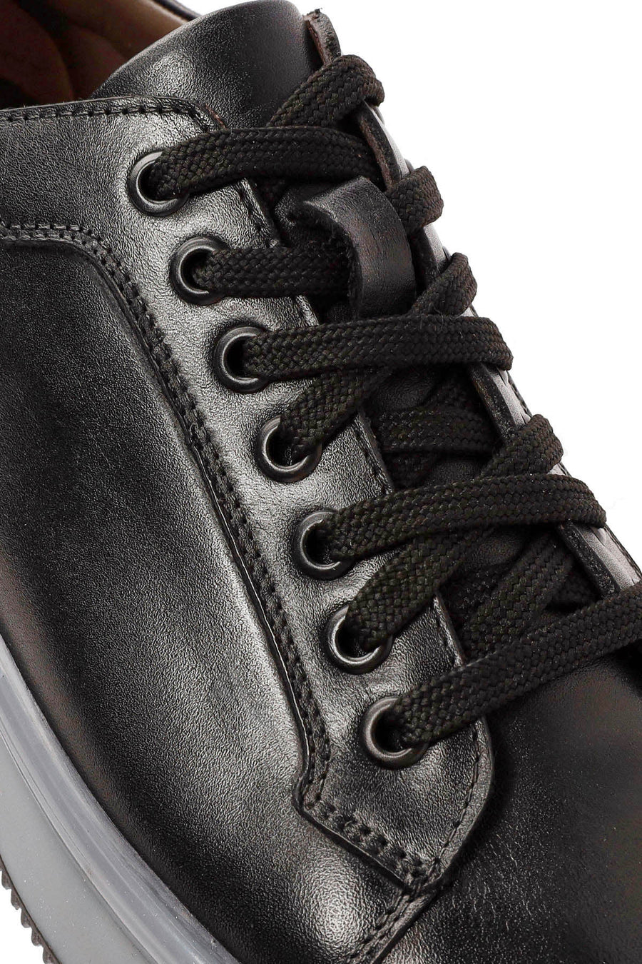 Men's Black Lace-up Leather Sneaker