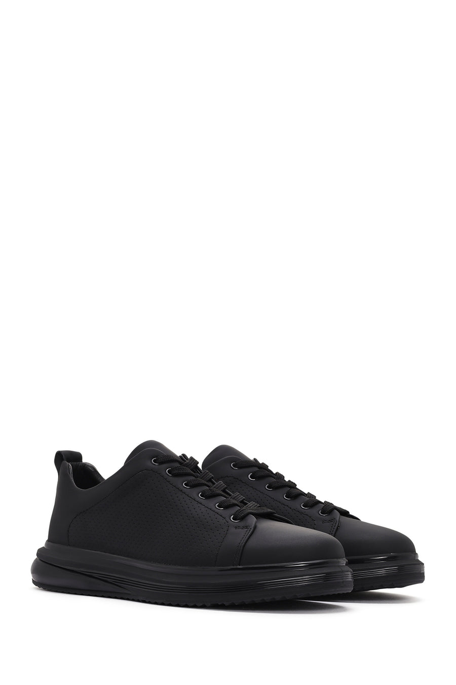 Men's Black Lace-up Leather Sneaker