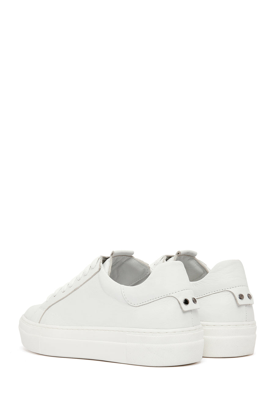 Woman White Lace-Up Leather Sneaker