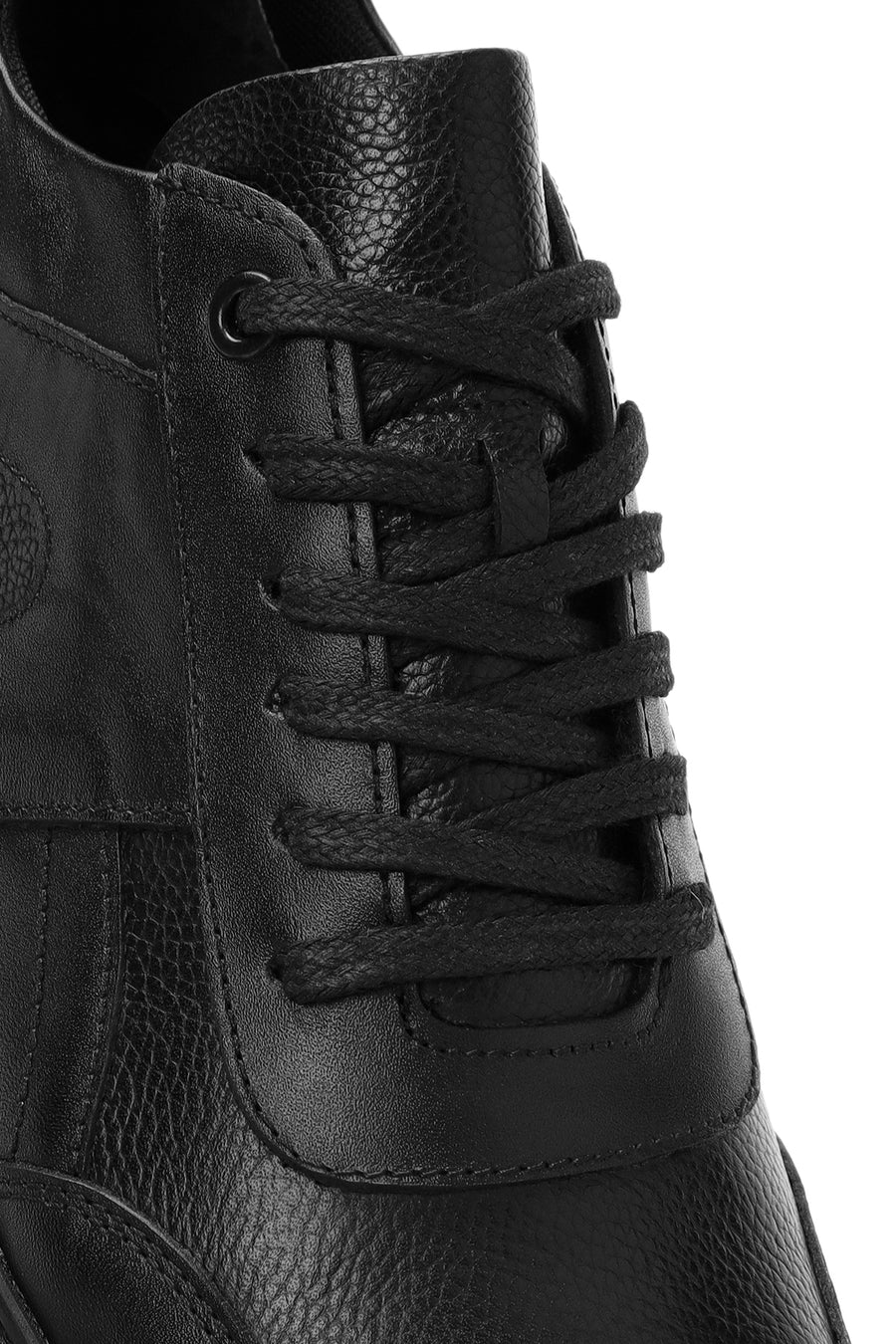 Men's Black Lace-up Leather Sneaker