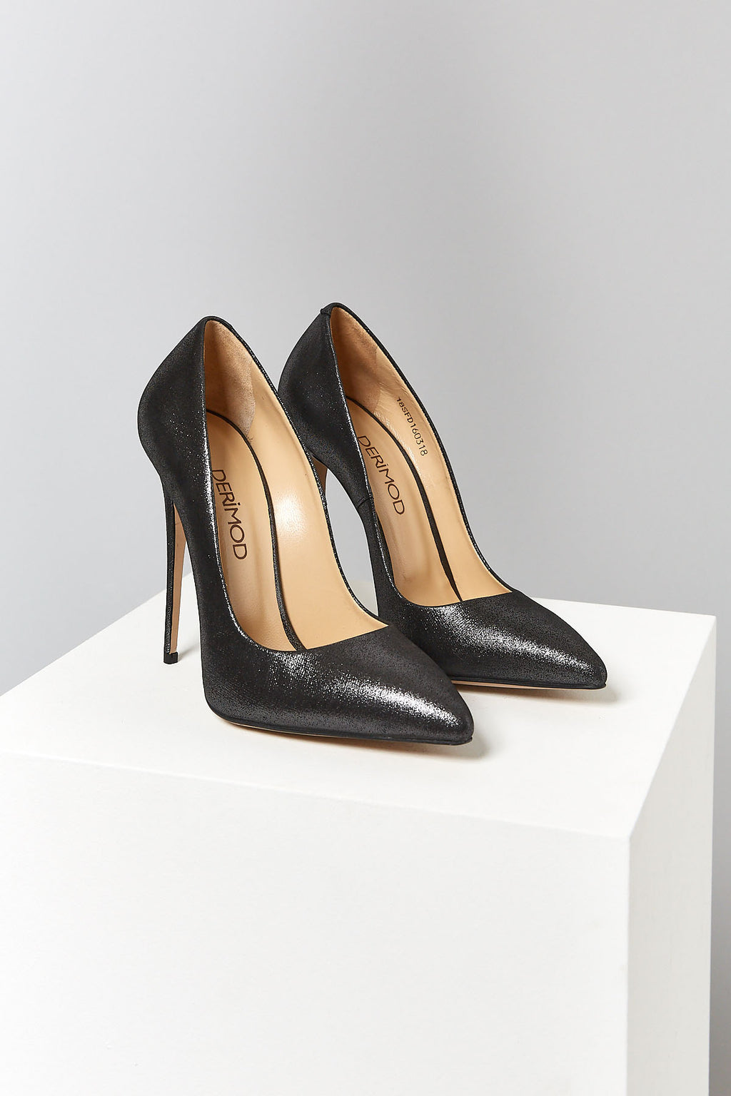 Kadın Siyah Deri Stiletto