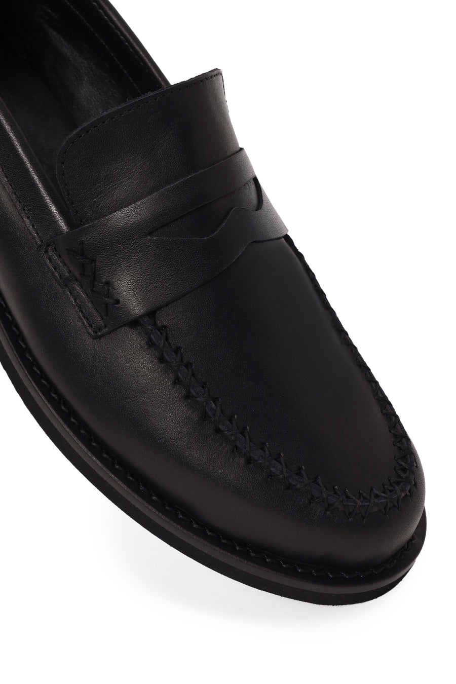 Woman Black Leather Loafer