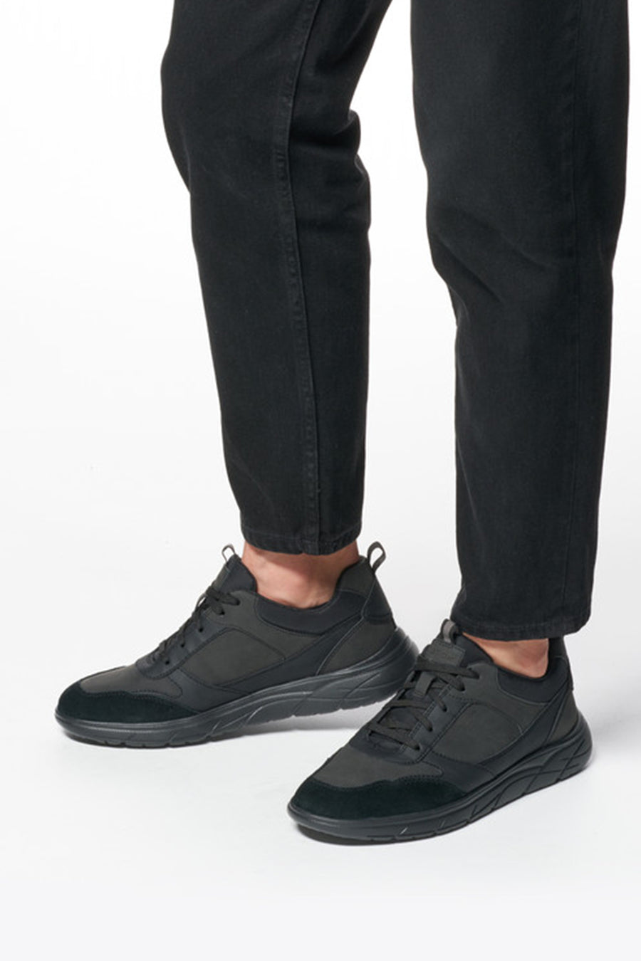Geox Men Black Nebula Lace-Up Fabric Sneaker
