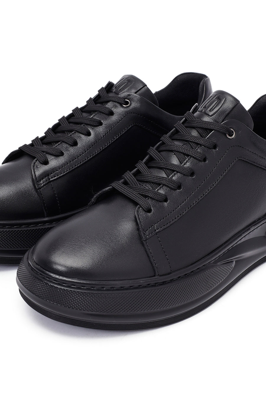 Erkek Siyah Bağcıklı Kalın Tabanlı Deri Sneaker