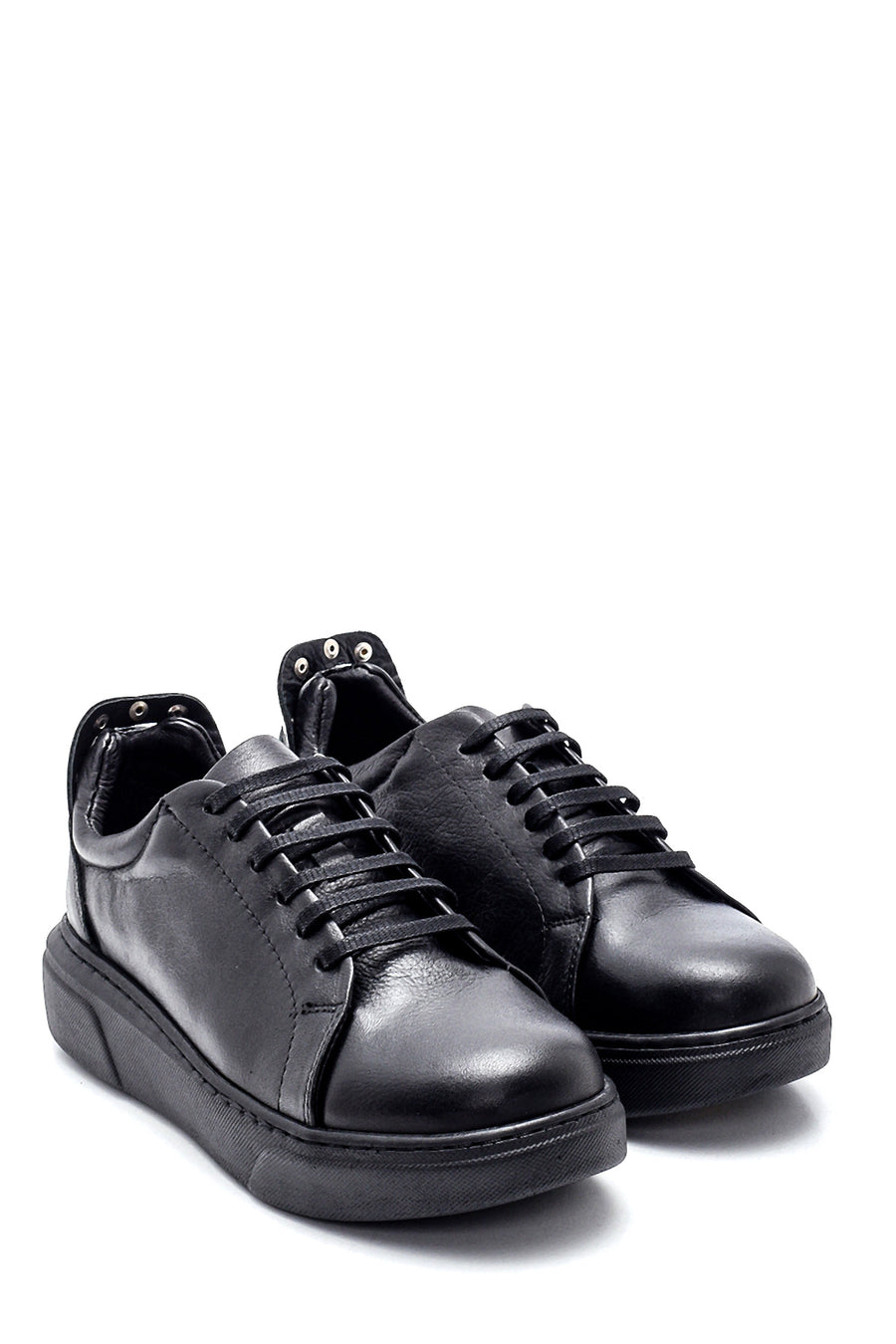 Women's Leather Metal Detailed Sneaker