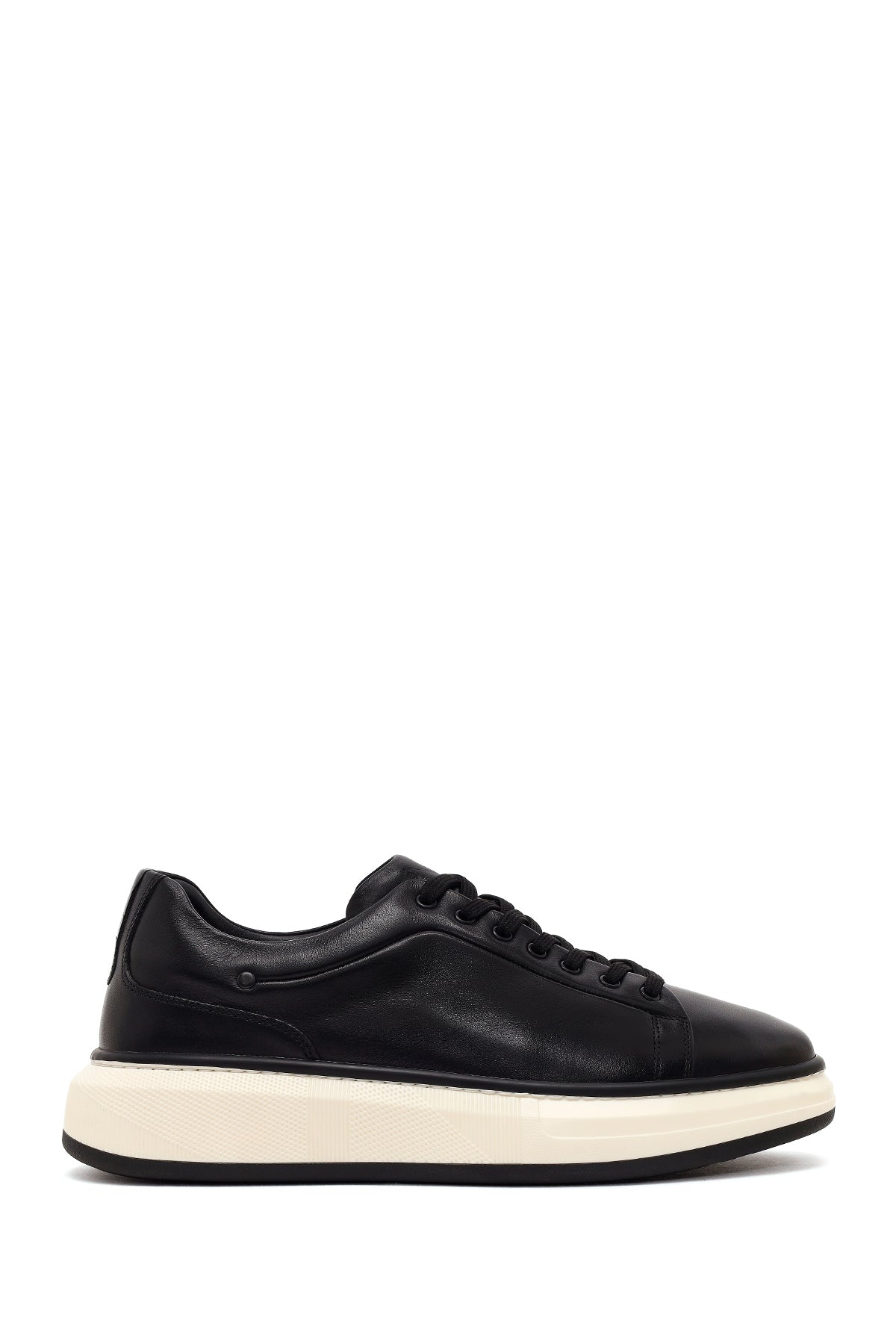 Erkek Siyah Bağcıklı Kalın Tabanlı Deri Sneaker WM710017DV | Derimod