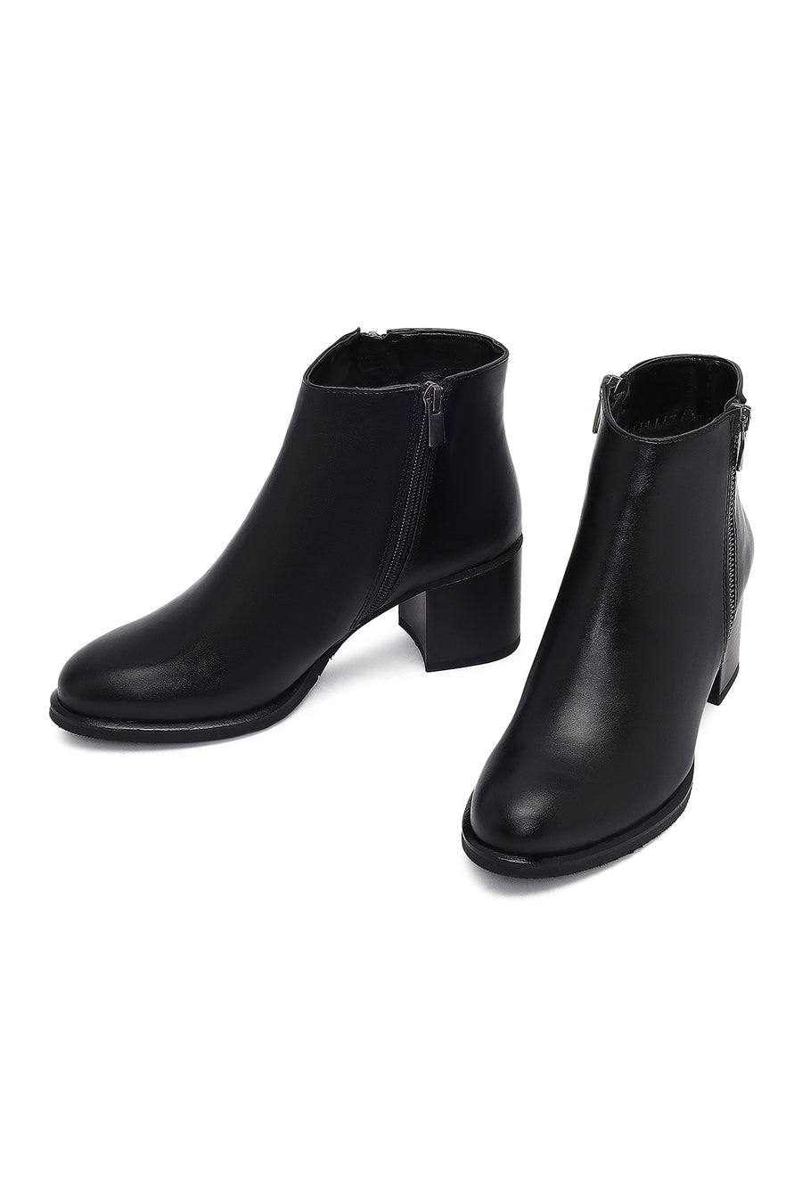 Woman Black Zip Closure Chunky-Heeled Boots