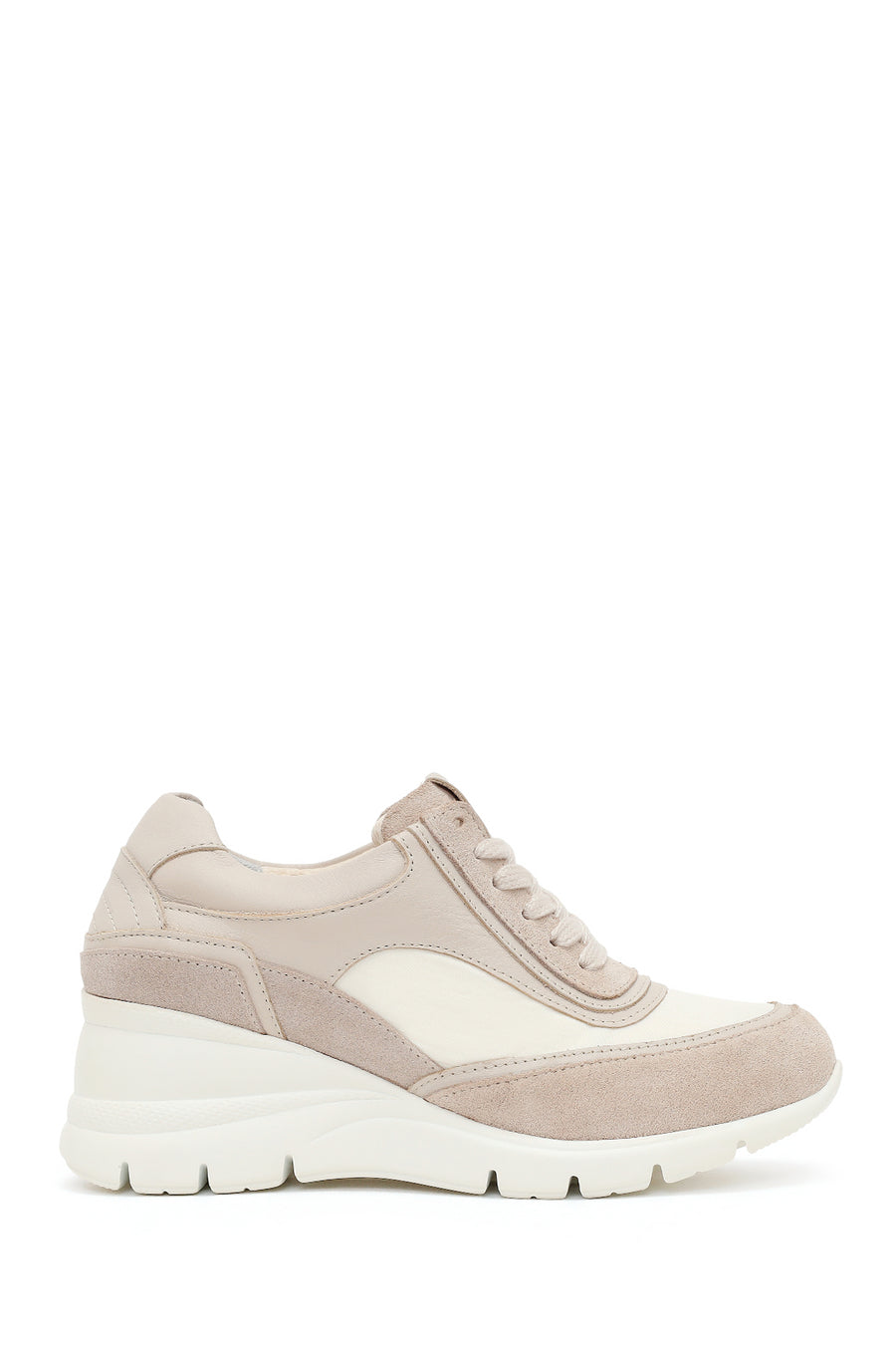 Kadın Bej Bağcıklı Dolgu Topuklu Süet Deri Sneaker 26SFD371714 | Derimod