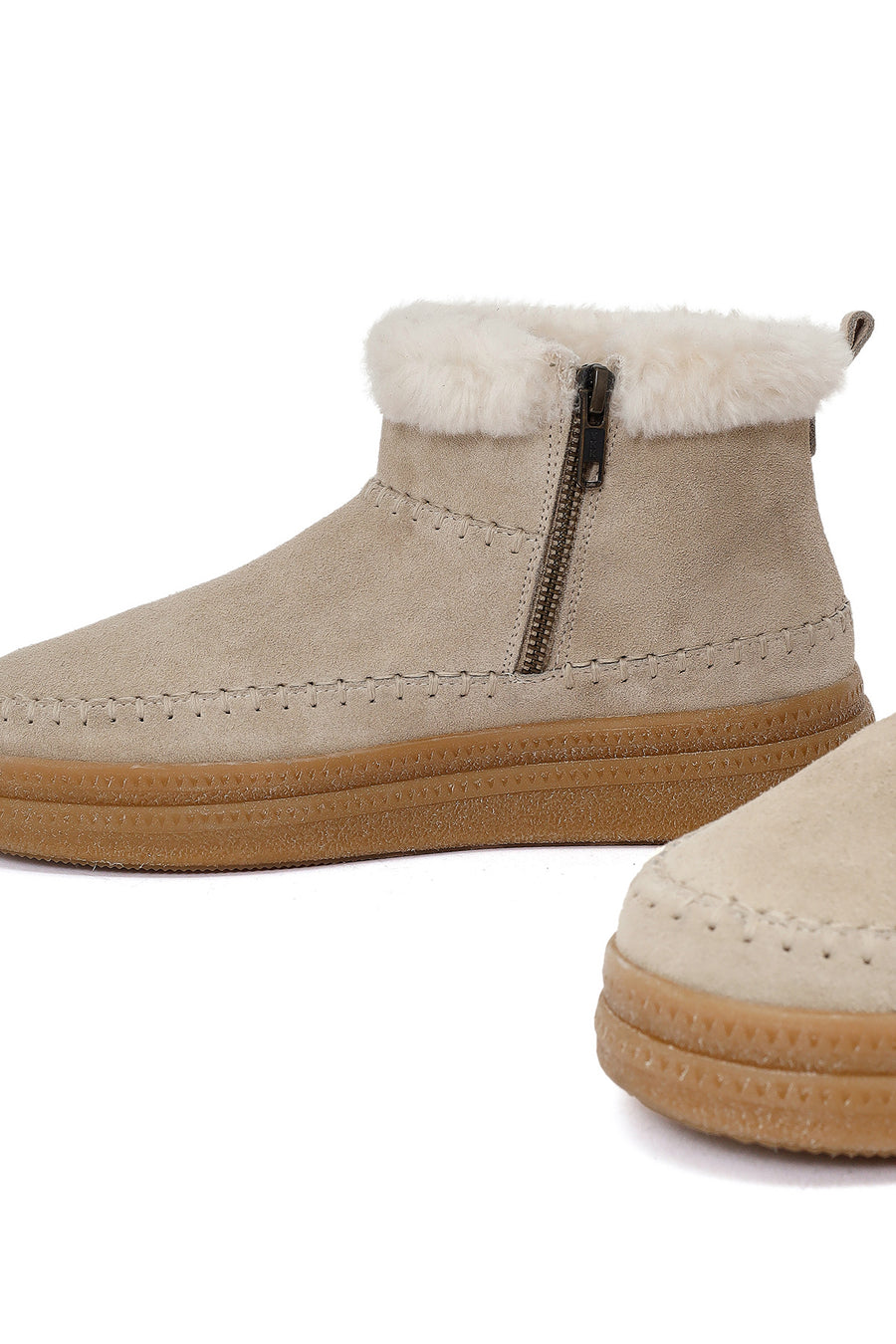 Woman Beige Zip Closure Thick-Soled Suede Teddy Boots