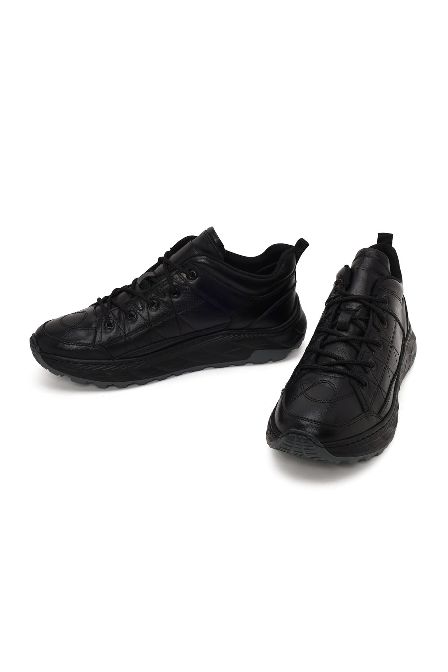 Erkek Siyah Bağcıklı Kalın Tabanlı Deri Sneaker