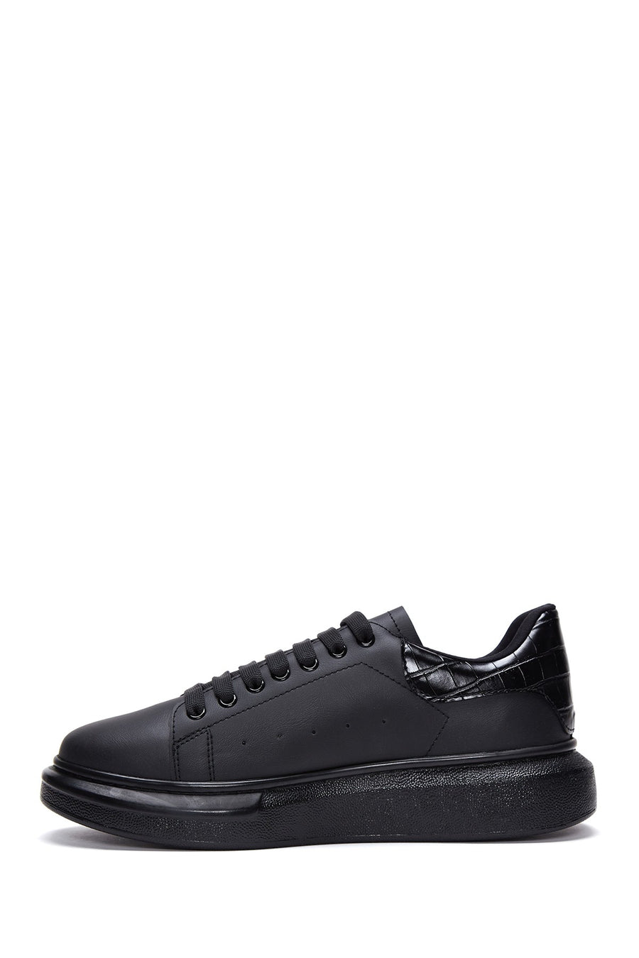 Men's Black Thick Soled Sneaker