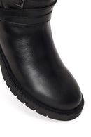 Woman Black Zip Closure Leather Boots | Derimod
