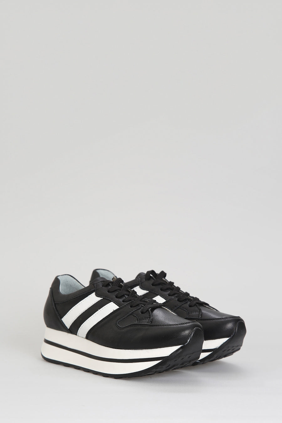 Thick Soled Women's Sports Shoes