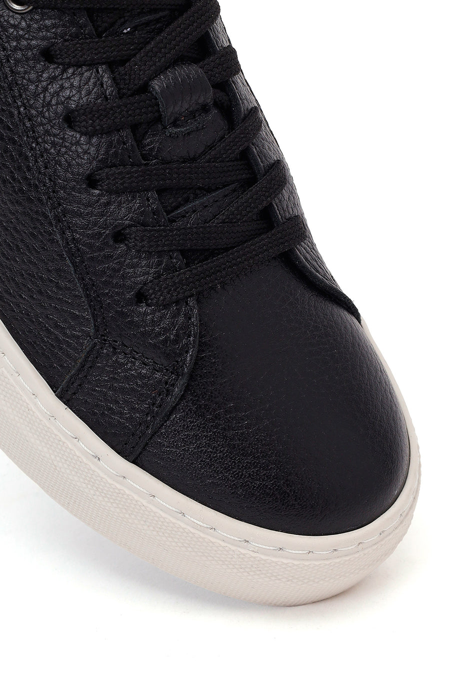 Kadın Siyah Bağcıklı Deri Sneaker