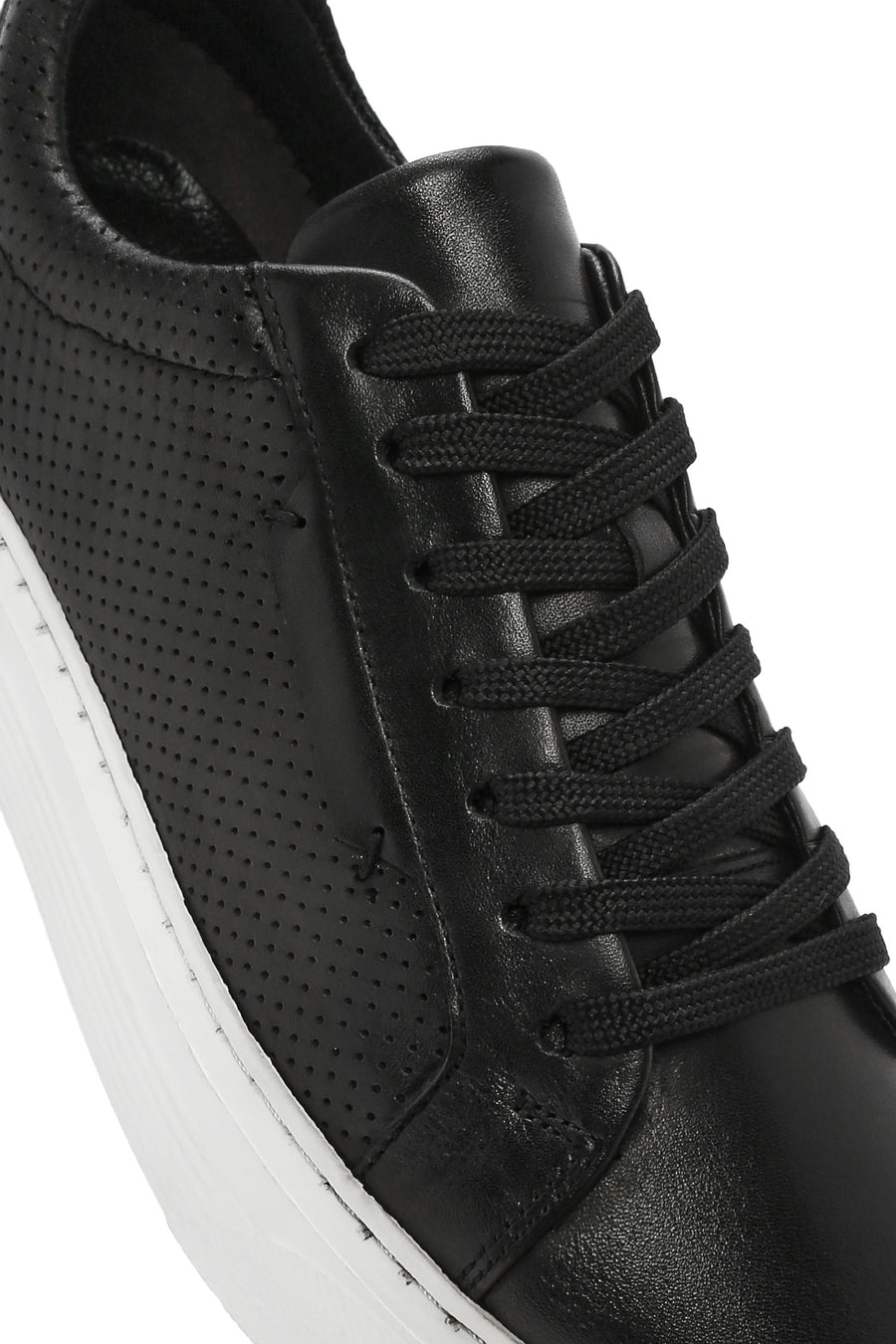 Men's Black Lace-up Leather Sneaker