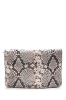 Women's Snakeskin Patterned Clutch Bag | Derimod