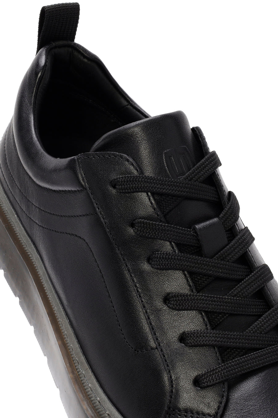 Men's Black Lace-up Leather Sneaker