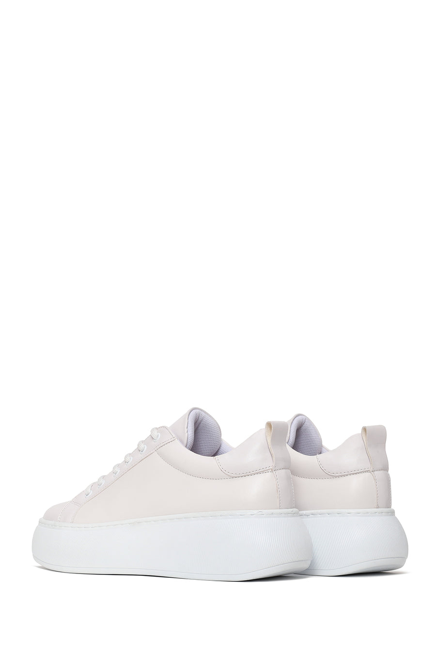 Kadın Beyaz Bağcıklı Kalın Tabanlı Sneaker
