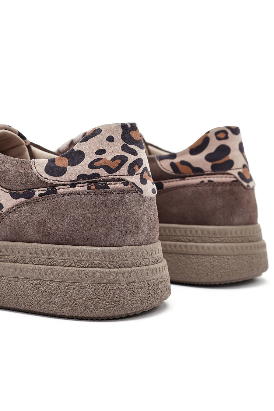 Woman Mink Lace-Up Suede Leather Sneaker