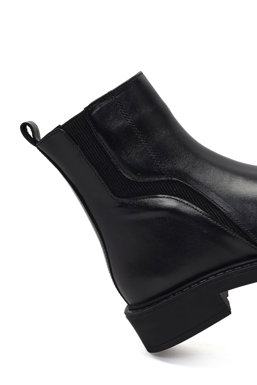 Woman Black Zip Closure Leather Boots
