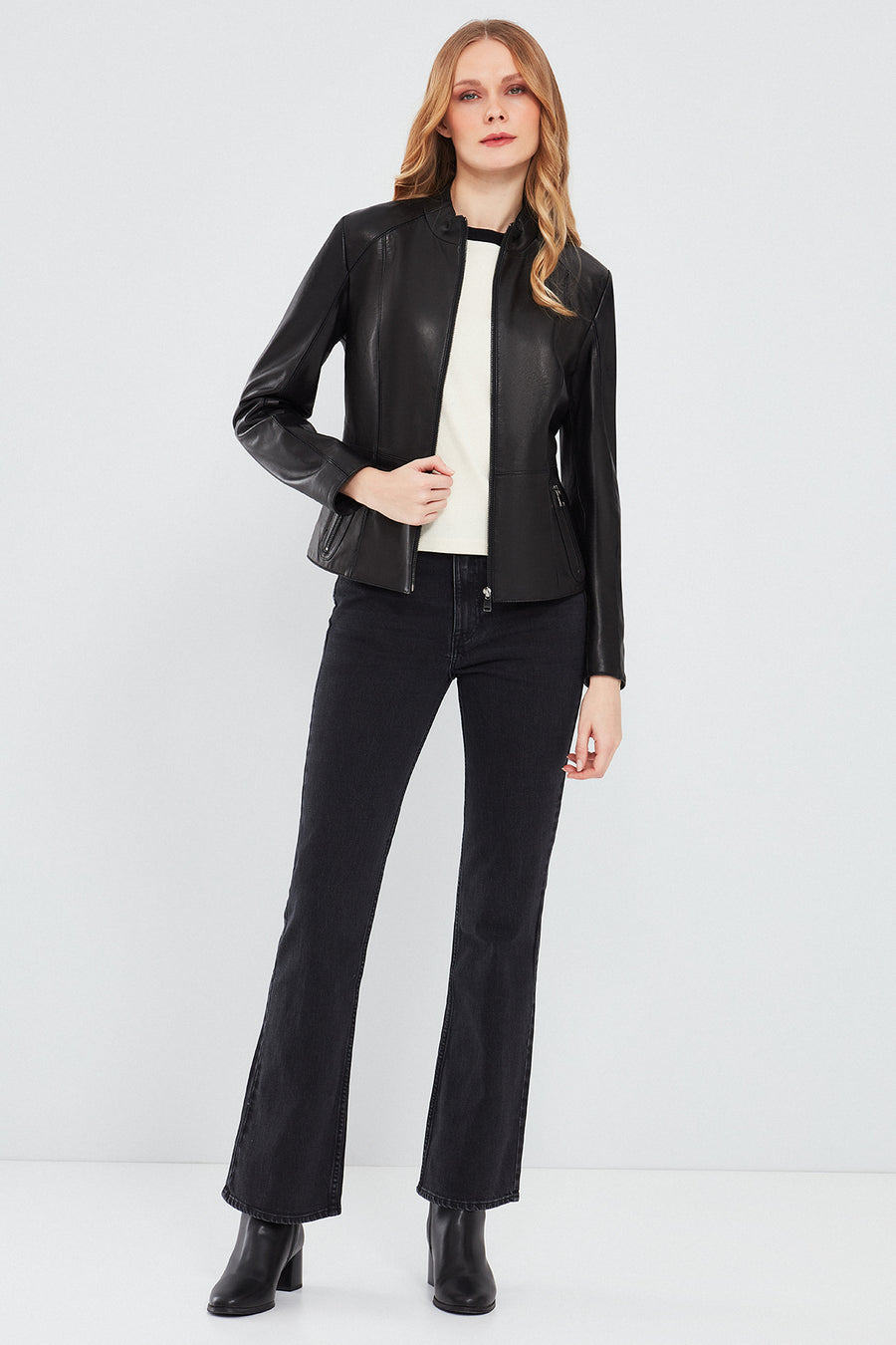 Riva Kadın Siyah Slim-Fit Kısa Deri Ceket