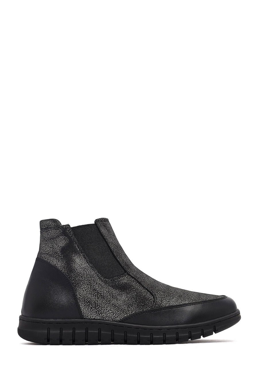 Woman Black Zip Closure Leather Comfort Boots 25WFD360014 | Derimod