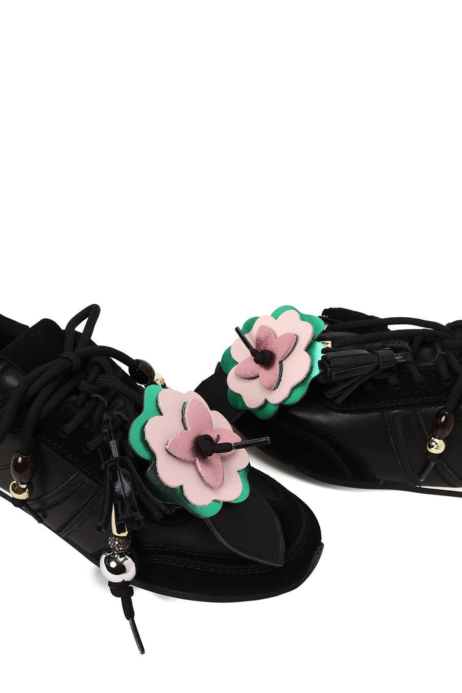 Kadın Siyah Bağcıklı Charmlı Leopar Deri Sneaker