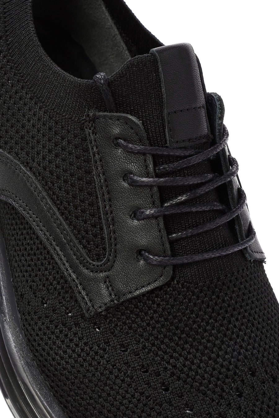Men's Black Thick Sole Nubuck Detailed Lace Up Fabric Sneaker