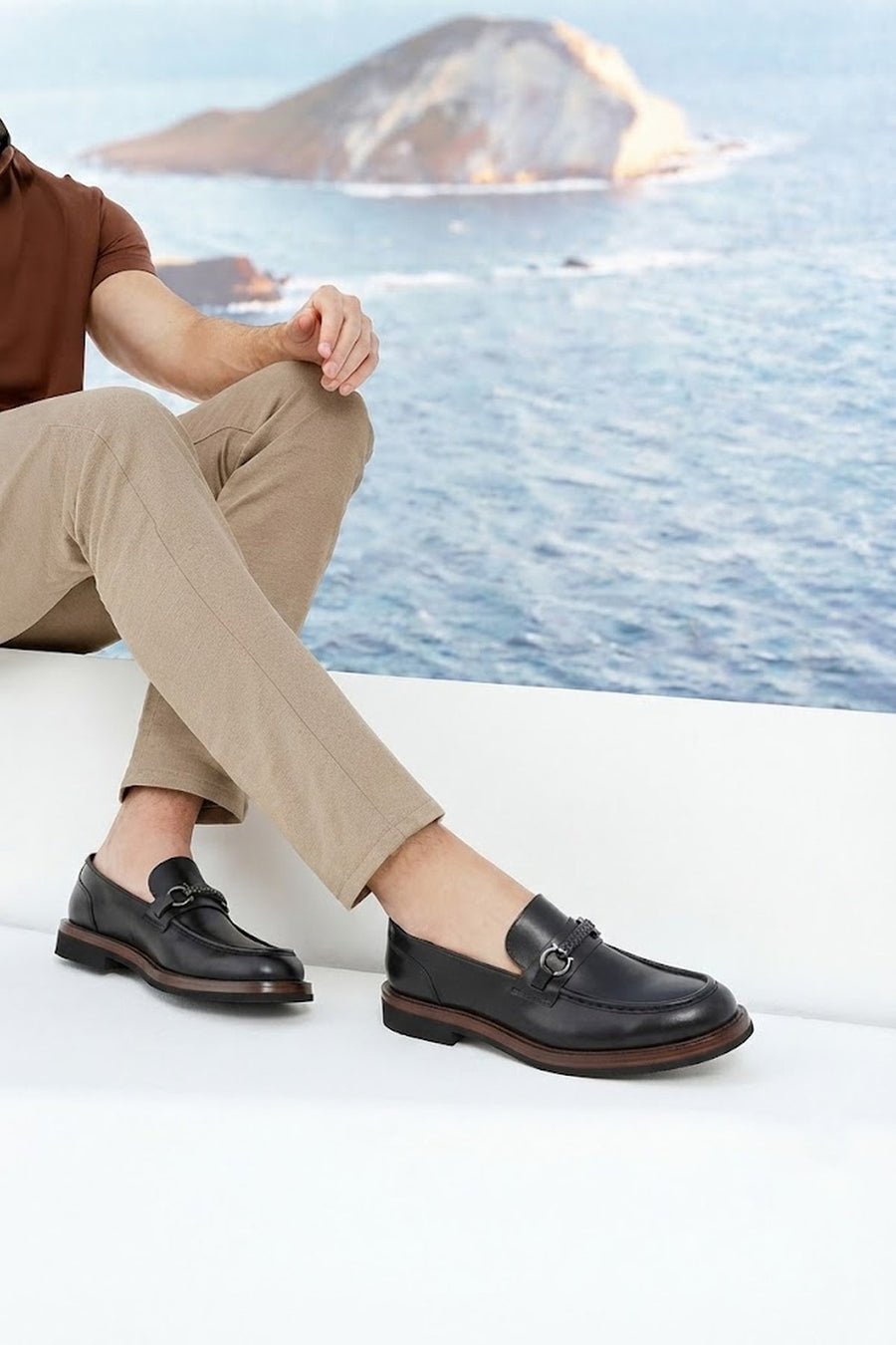 Male Black Buckled Thick-Soled Leather Loafer