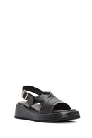 Kadın Siyah Bilekten Tokalı Kalın Tabanlı Deri Sandalet | Derimod