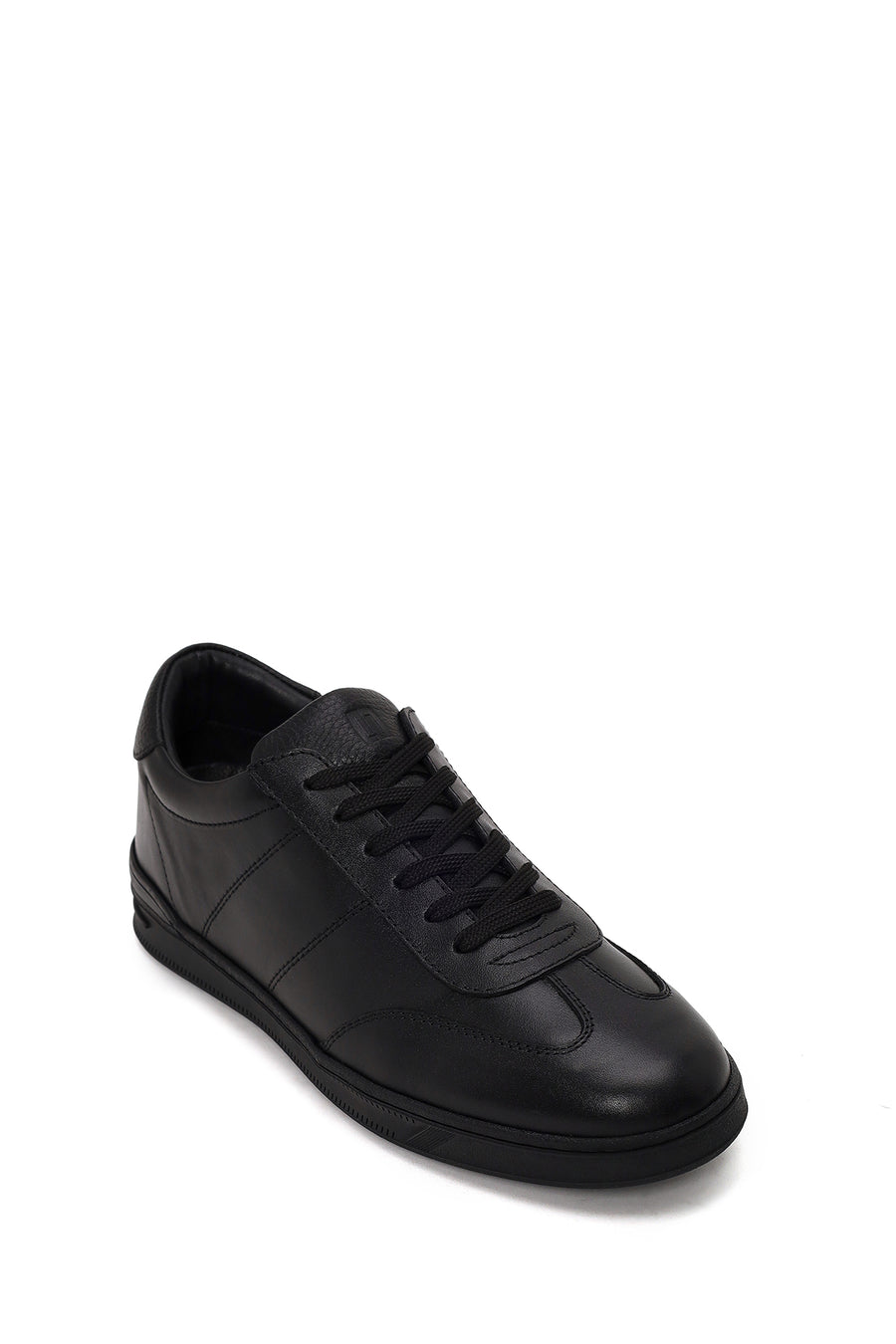 Male Black Lace-up Leather Casual Sneaker
