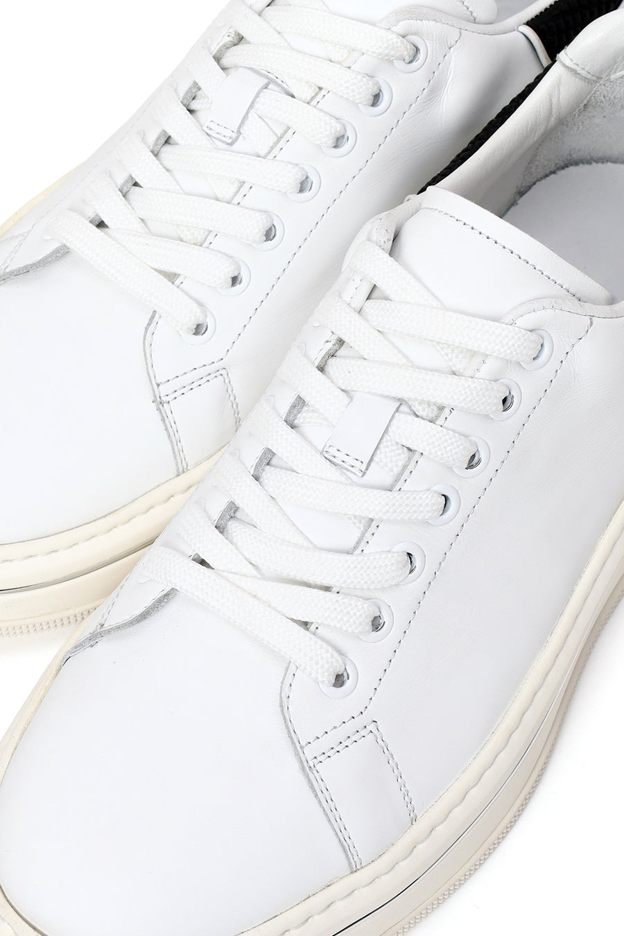Male White Lace-Up Thick-Soled Leather Sneaker